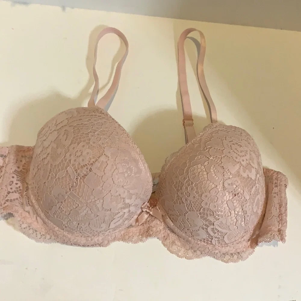 Used bra - Picture 1 of 7